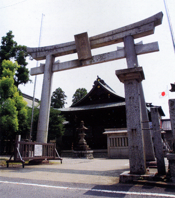 大井神社の鳥居を正面から撮影した写真