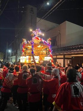北方まつり 商店街を練り歩くみこし