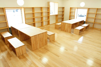 北方みなみ子ども館の図書館の写真